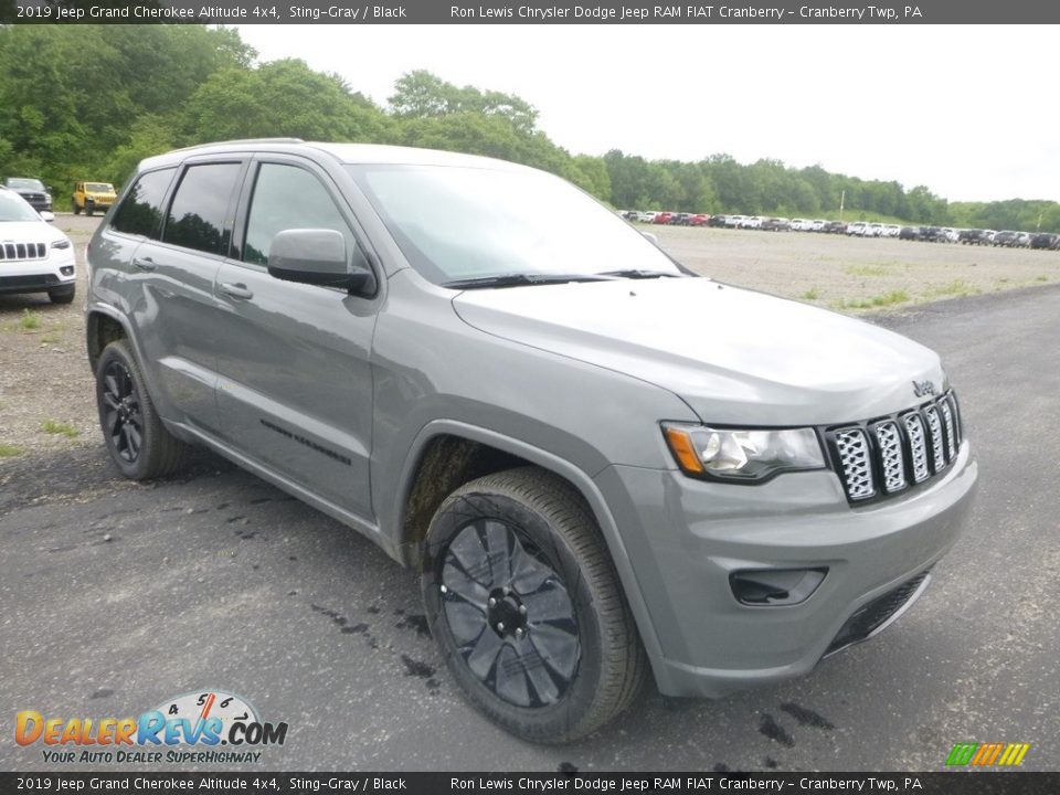 2019 Jeep Grand Cherokee Altitude 4x4 Sting-Gray / Black Photo #7