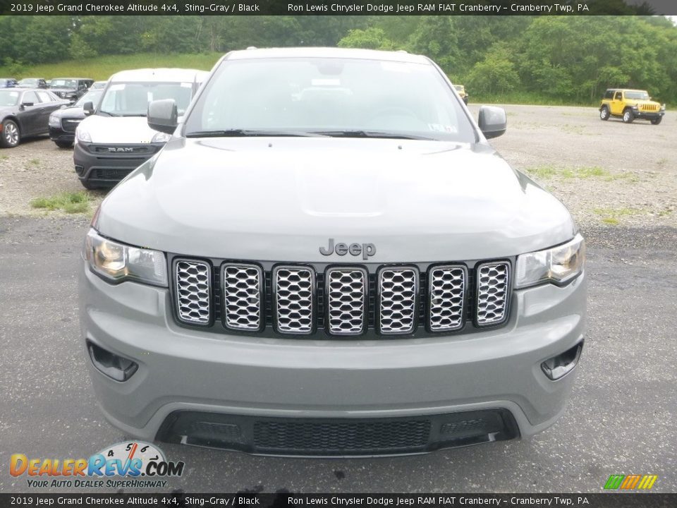 2019 Jeep Grand Cherokee Altitude 4x4 Sting-Gray / Black Photo #8