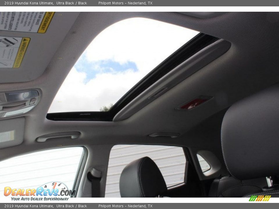 Sunroof of 2019 Hyundai Kona Ultimate Photo #17