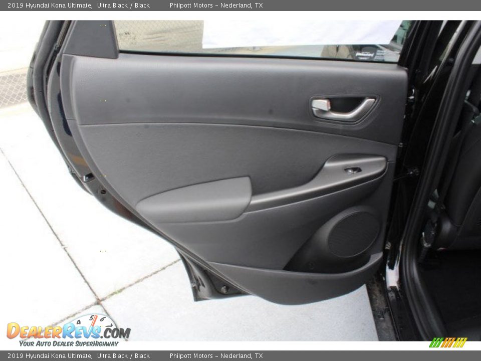 Door Panel of 2019 Hyundai Kona Ultimate Photo #18