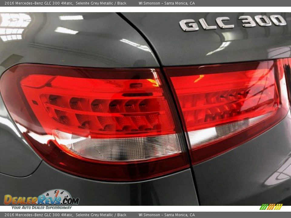 2016 Mercedes-Benz GLC 300 4Matic Selenite Grey Metallic / Black Photo #26