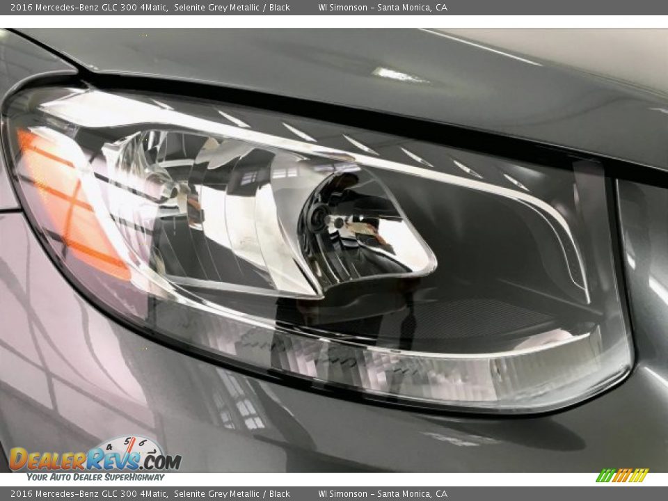 2016 Mercedes-Benz GLC 300 4Matic Selenite Grey Metallic / Black Photo #32
