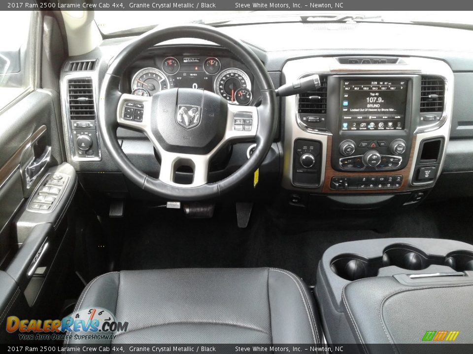 2017 Ram 2500 Laramie Crew Cab 4x4 Granite Crystal Metallic / Black Photo #32