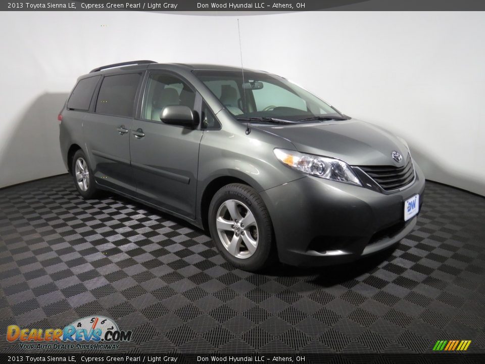 2013 Toyota Sienna LE Cypress Green Pearl / Light Gray Photo #2