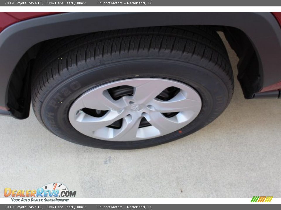 2019 Toyota RAV4 LE Ruby Flare Pearl / Black Photo #5