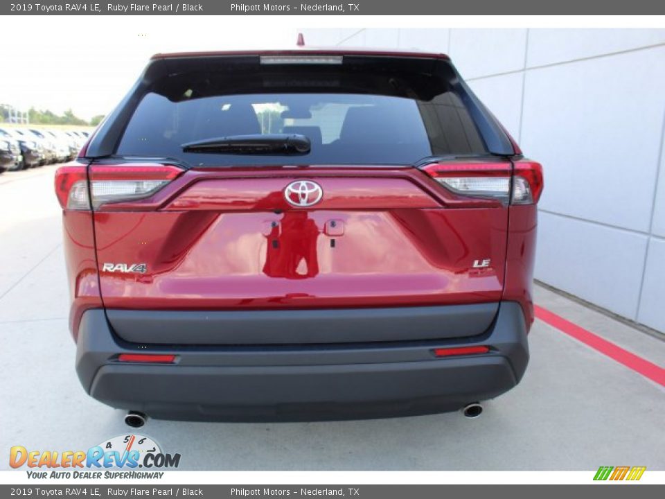2019 Toyota RAV4 LE Ruby Flare Pearl / Black Photo #7