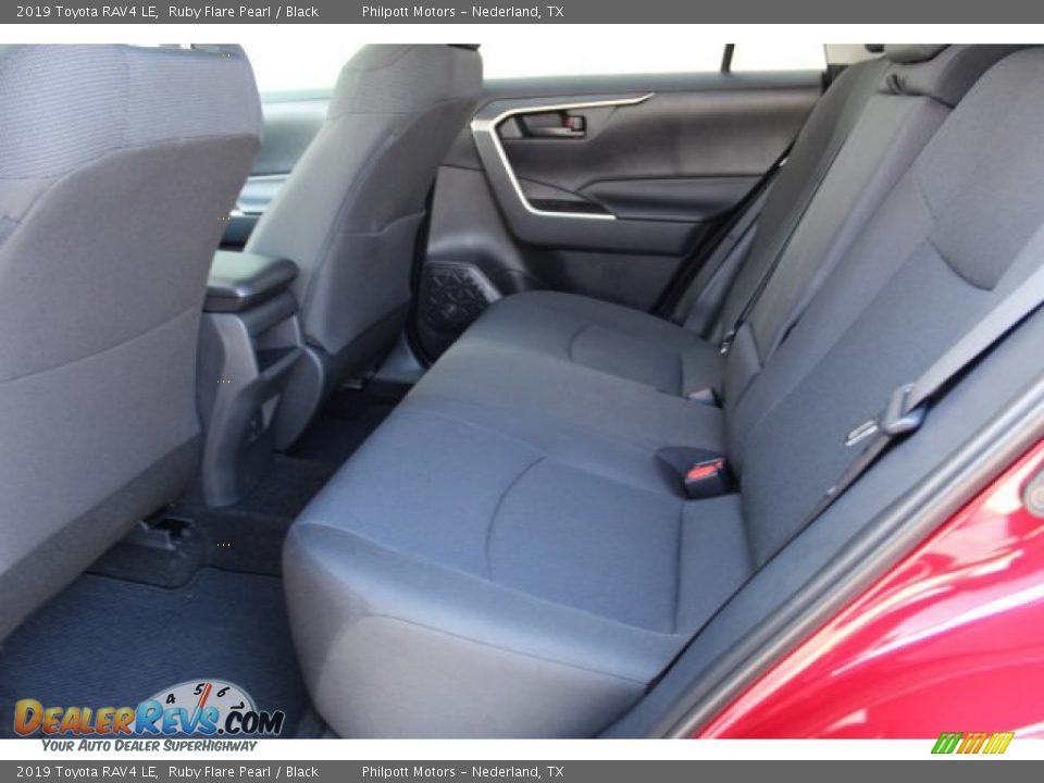 2019 Toyota RAV4 LE Ruby Flare Pearl / Black Photo #18