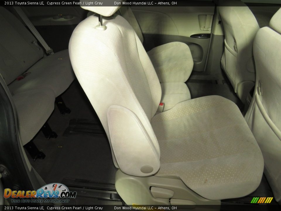 2013 Toyota Sienna LE Cypress Green Pearl / Light Gray Photo #29