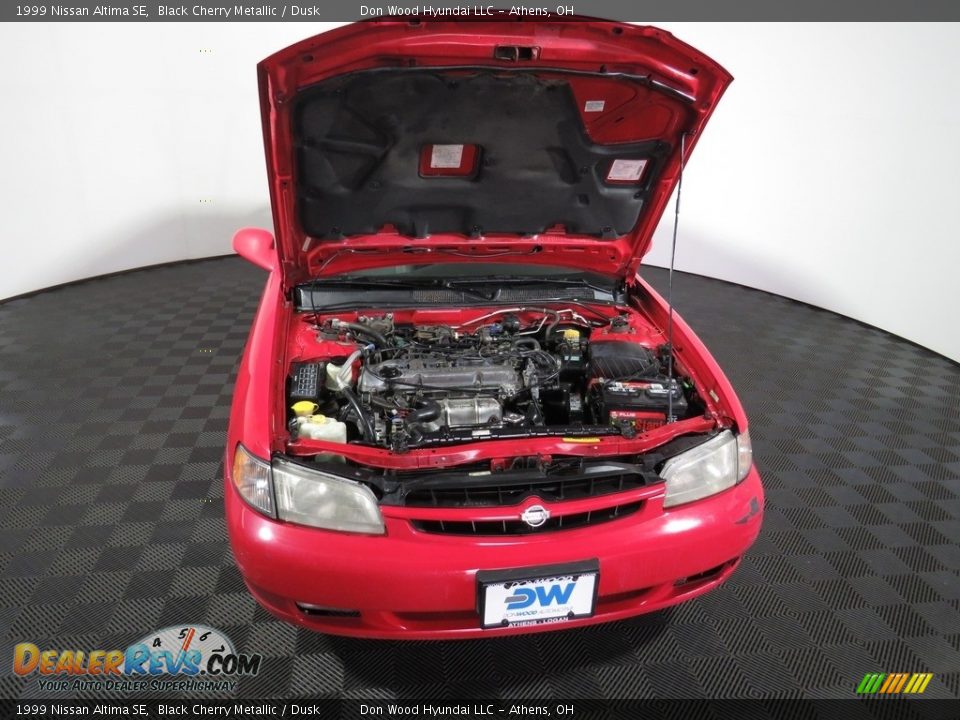1999 Nissan Altima SE Black Cherry Metallic / Dusk Photo #6