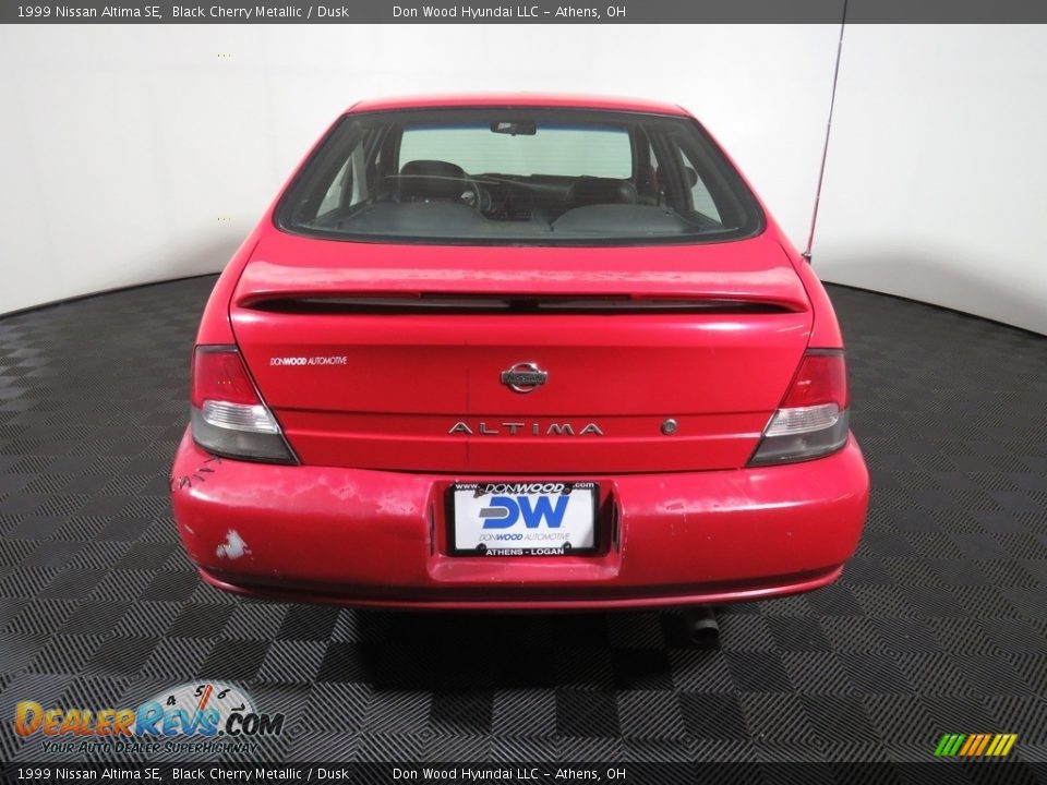 1999 Nissan Altima SE Black Cherry Metallic / Dusk Photo #12