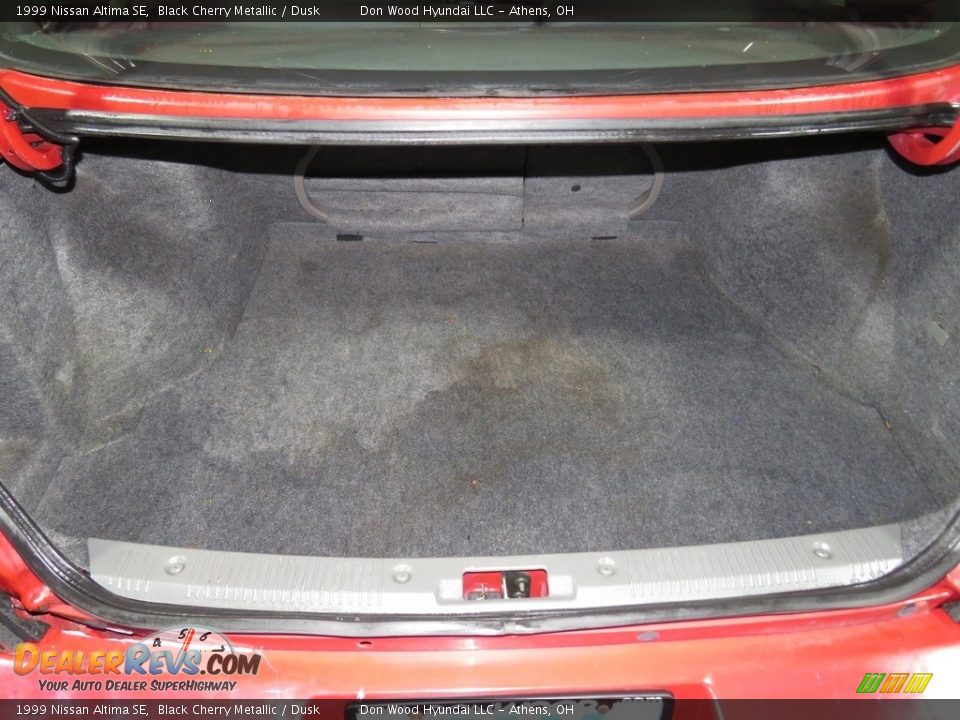 1999 Nissan Altima SE Black Cherry Metallic / Dusk Photo #13