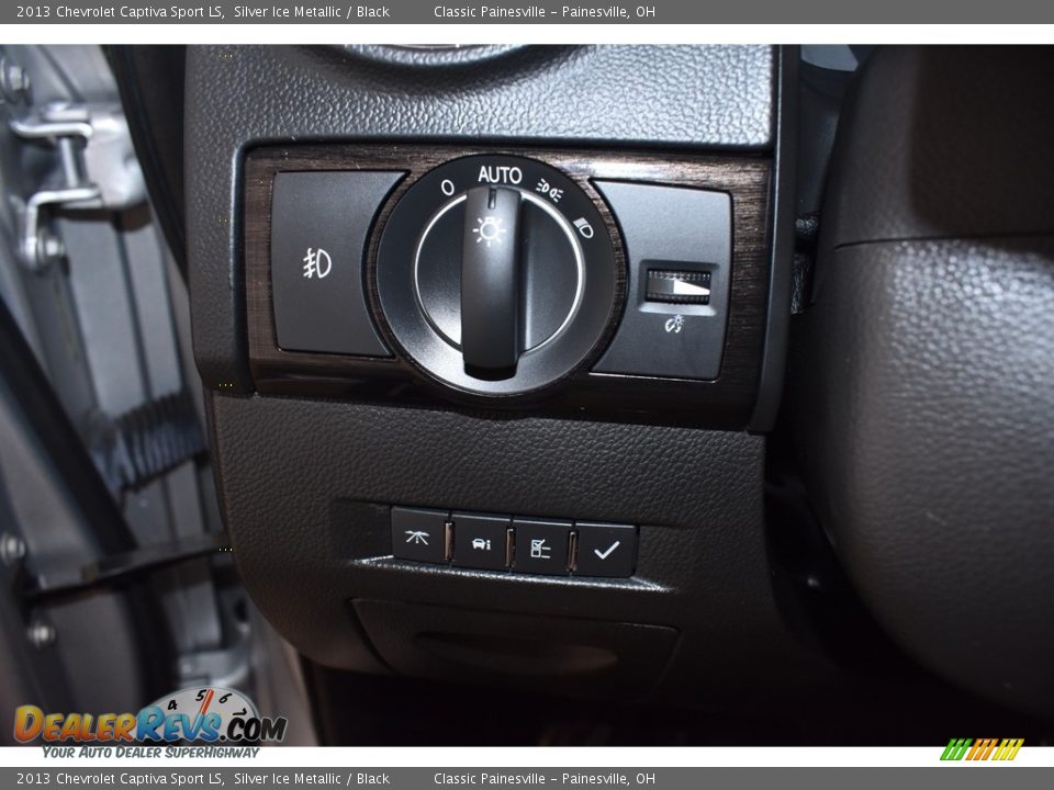 2013 Chevrolet Captiva Sport LS Silver Ice Metallic / Black Photo #11