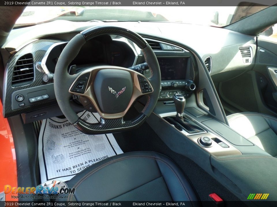 Dashboard of 2019 Chevrolet Corvette ZR1 Coupe Photo #28