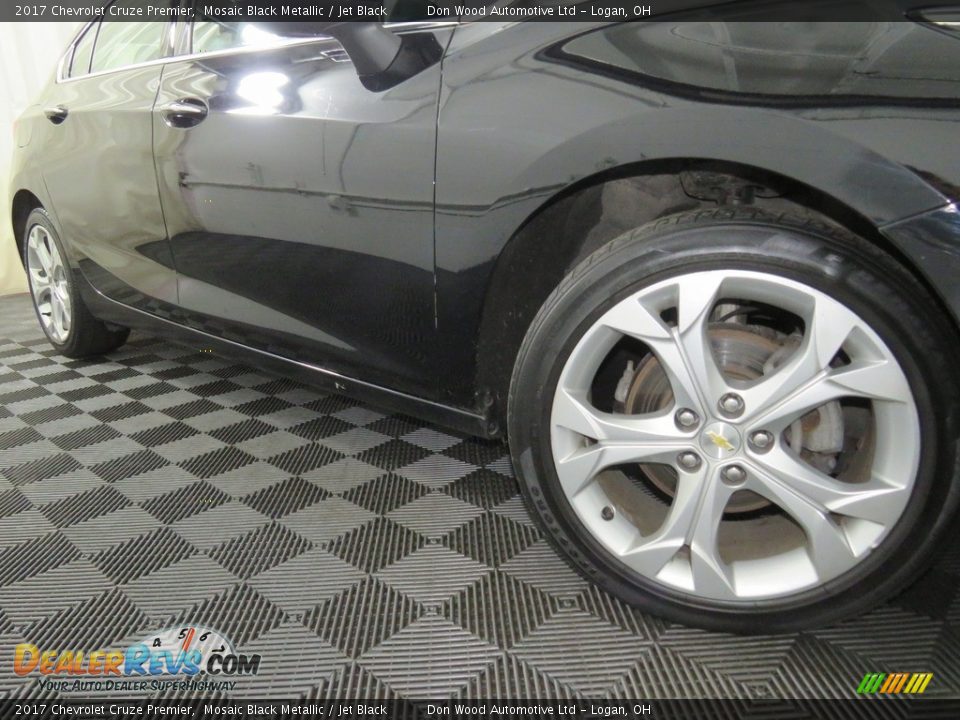 2017 Chevrolet Cruze Premier Mosaic Black Metallic / Jet Black Photo #3