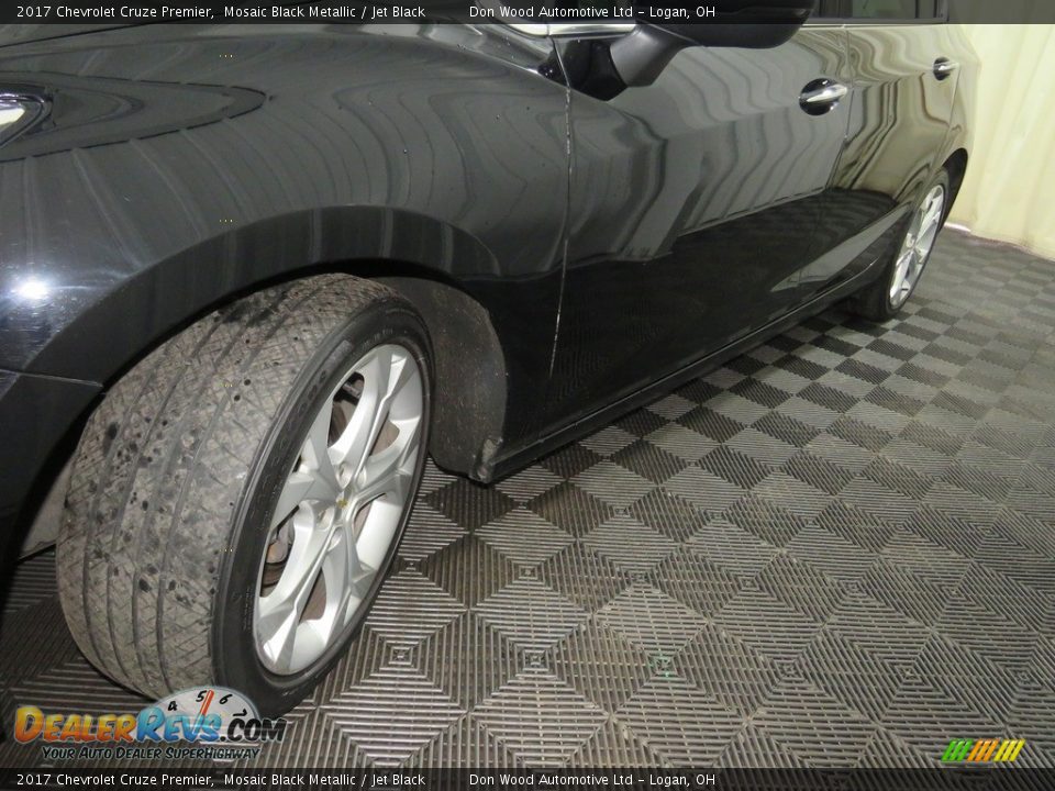 2017 Chevrolet Cruze Premier Mosaic Black Metallic / Jet Black Photo #9
