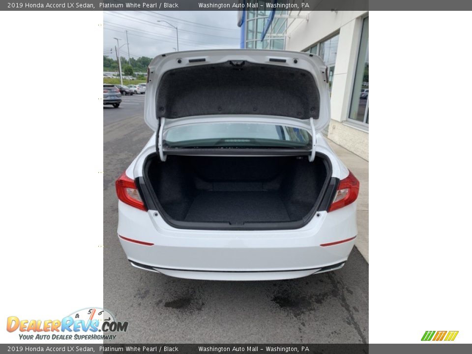 2019 Honda Accord LX Sedan Platinum White Pearl / Black Photo #20
