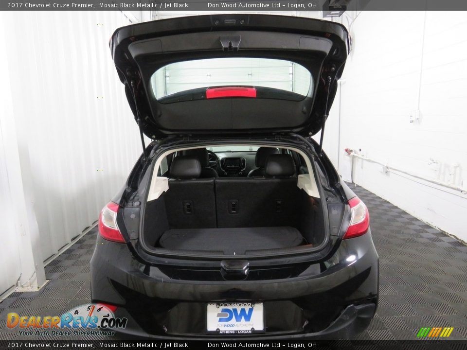 2017 Chevrolet Cruze Premier Mosaic Black Metallic / Jet Black Photo #13