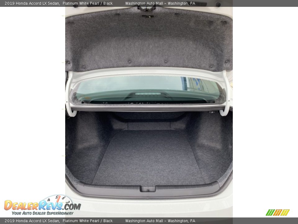 2019 Honda Accord LX Sedan Platinum White Pearl / Black Photo #21