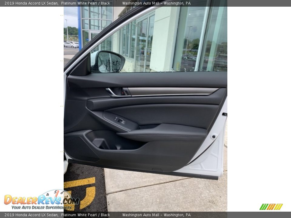 2019 Honda Accord LX Sedan Platinum White Pearl / Black Photo #25