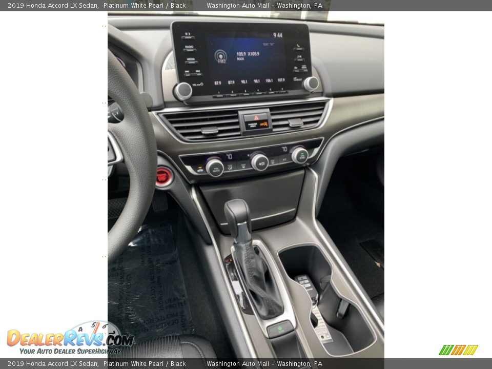 2019 Honda Accord LX Sedan Platinum White Pearl / Black Photo #30
