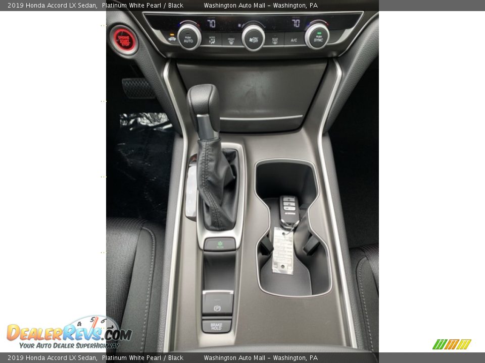 2019 Honda Accord LX Sedan Platinum White Pearl / Black Photo #32