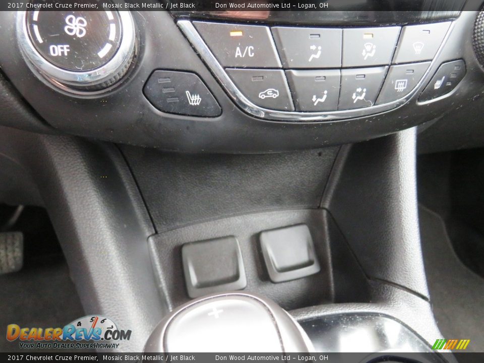 2017 Chevrolet Cruze Premier Mosaic Black Metallic / Jet Black Photo #27