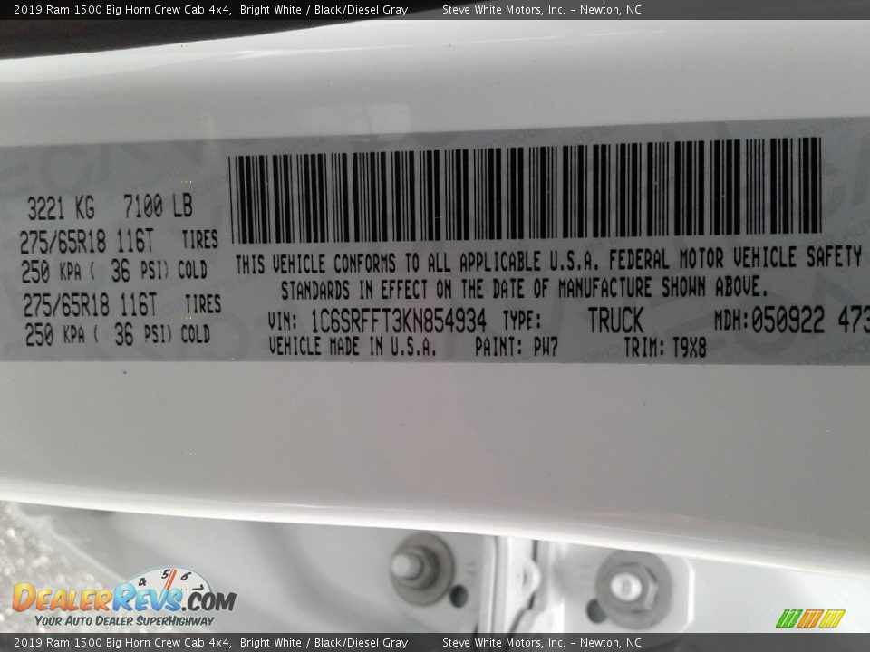 2019 Ram 1500 Big Horn Crew Cab 4x4 Bright White / Black/Diesel Gray Photo #35