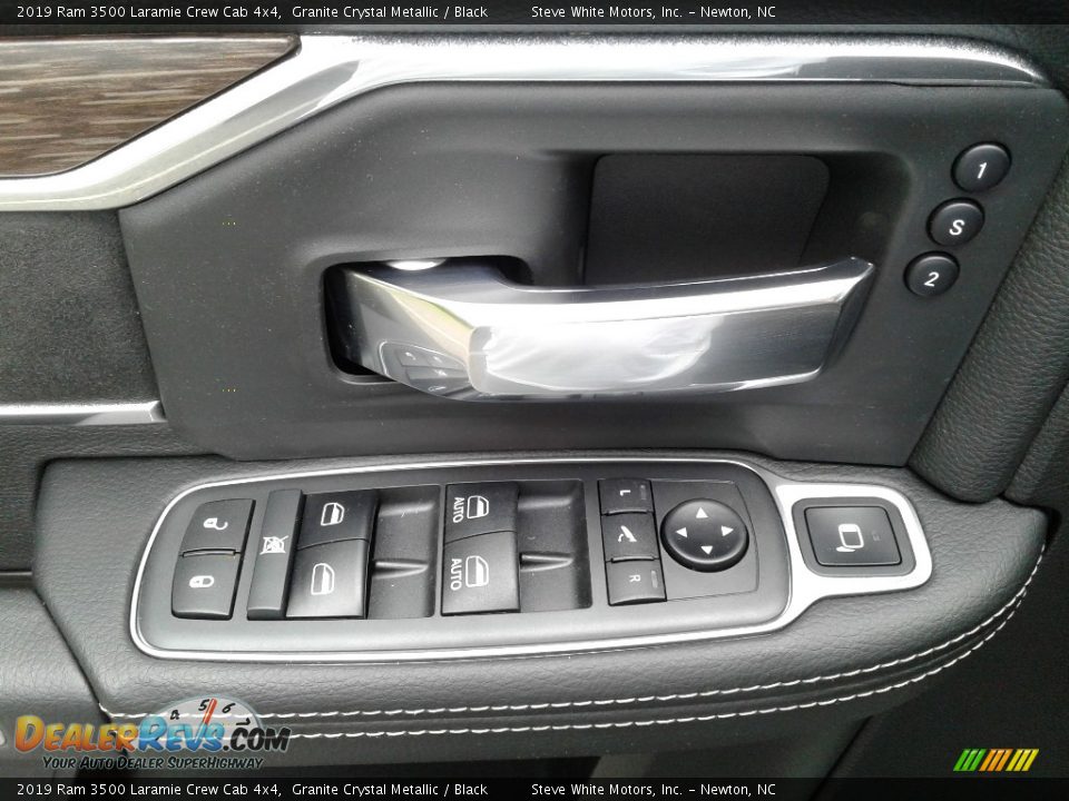 2019 Ram 3500 Laramie Crew Cab 4x4 Granite Crystal Metallic / Black Photo #9