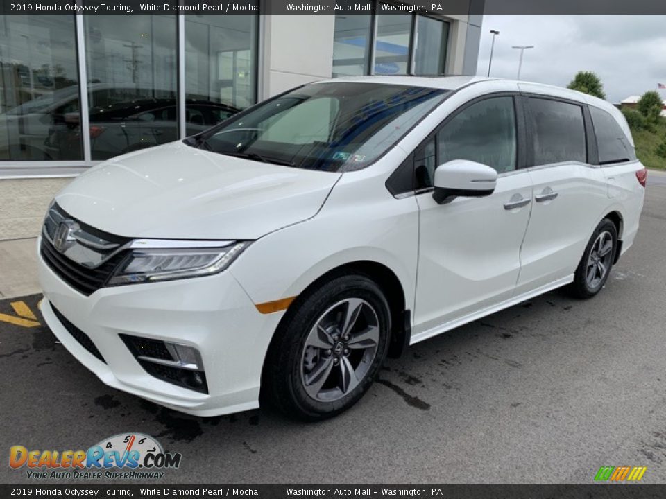 2019 Honda Odyssey Touring White Diamond Pearl / Mocha Photo #2