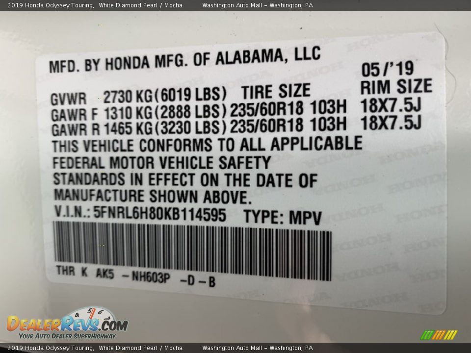 2019 Honda Odyssey Touring White Diamond Pearl / Mocha Photo #9