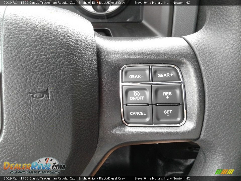 2019 Ram 1500 Classic Tradesman Regular Cab Bright White / Black/Diesel Gray Photo #16