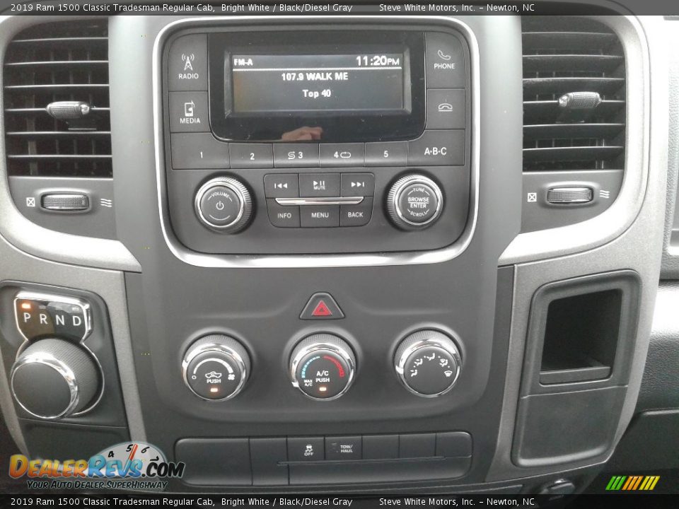 2019 Ram 1500 Classic Tradesman Regular Cab Bright White / Black/Diesel Gray Photo #18