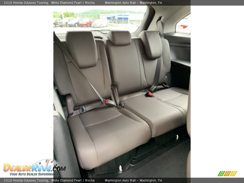 2019 Honda Odyssey Touring White Diamond Pearl / Mocha Photo #27