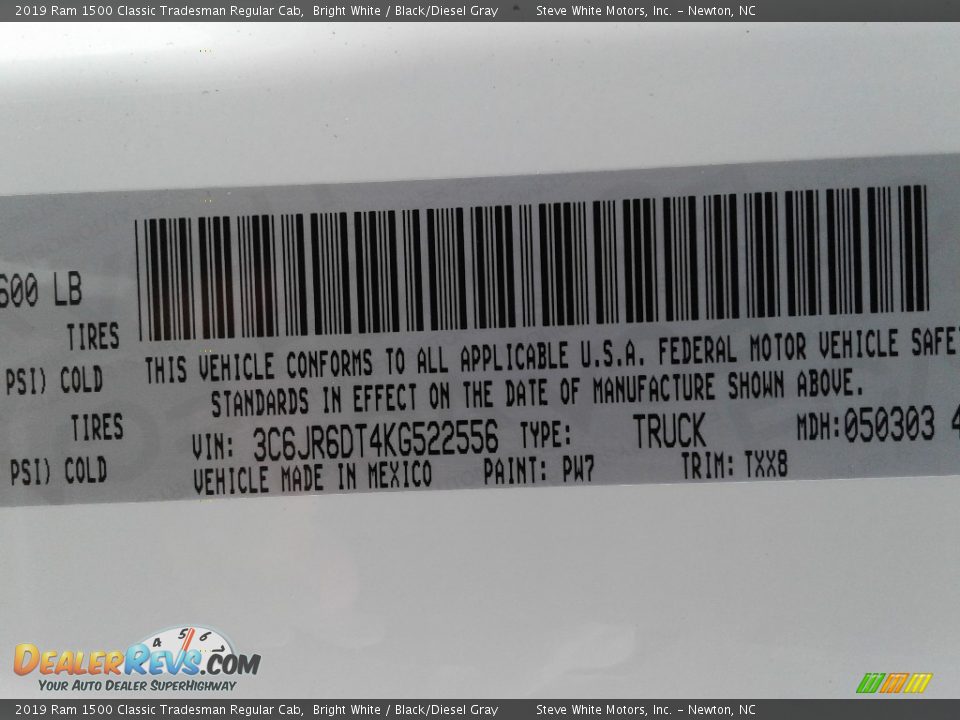 2019 Ram 1500 Classic Tradesman Regular Cab Bright White / Black/Diesel Gray Photo #27
