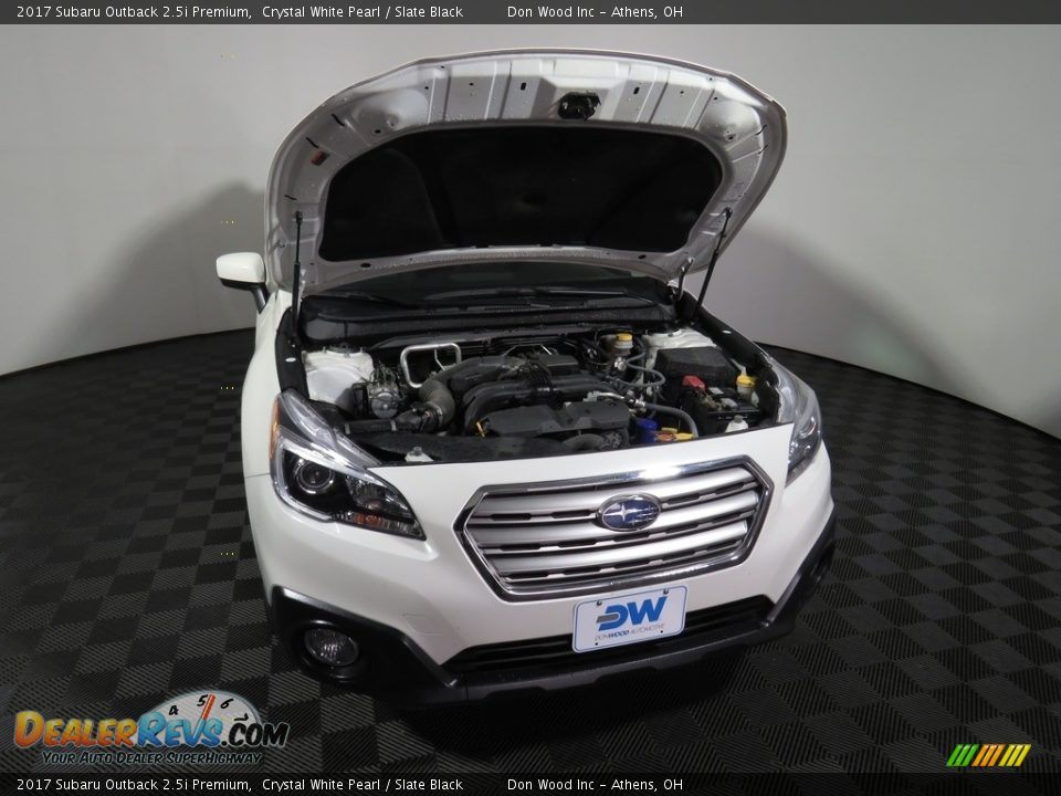2017 Subaru Outback 2.5i Premium Crystal White Pearl / Slate Black Photo #5