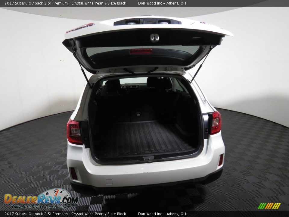 2017 Subaru Outback 2.5i Premium Crystal White Pearl / Slate Black Photo #12