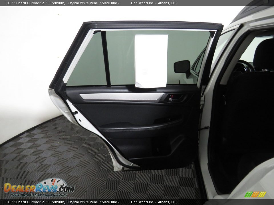 2017 Subaru Outback 2.5i Premium Crystal White Pearl / Slate Black Photo #25