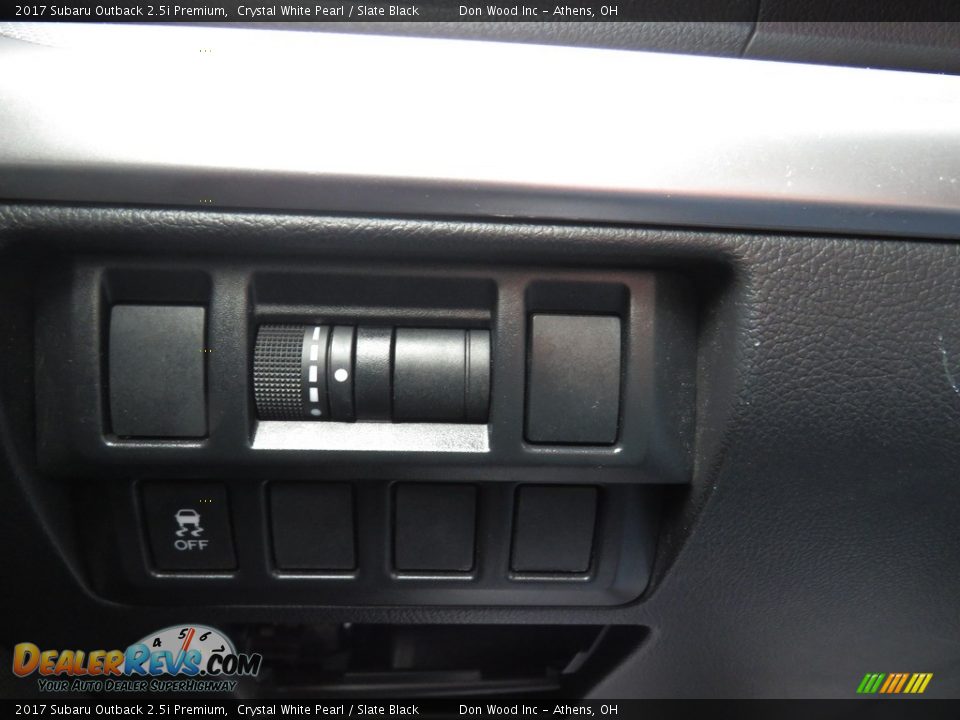 2017 Subaru Outback 2.5i Premium Crystal White Pearl / Slate Black Photo #35