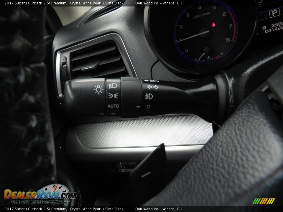 2017 Subaru Outback 2.5i Premium Crystal White Pearl / Slate Black Photo #36