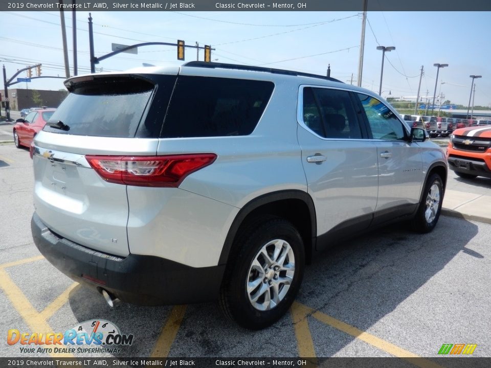 2019 Chevrolet Traverse LT AWD Silver Ice Metallic / Jet Black Photo #4