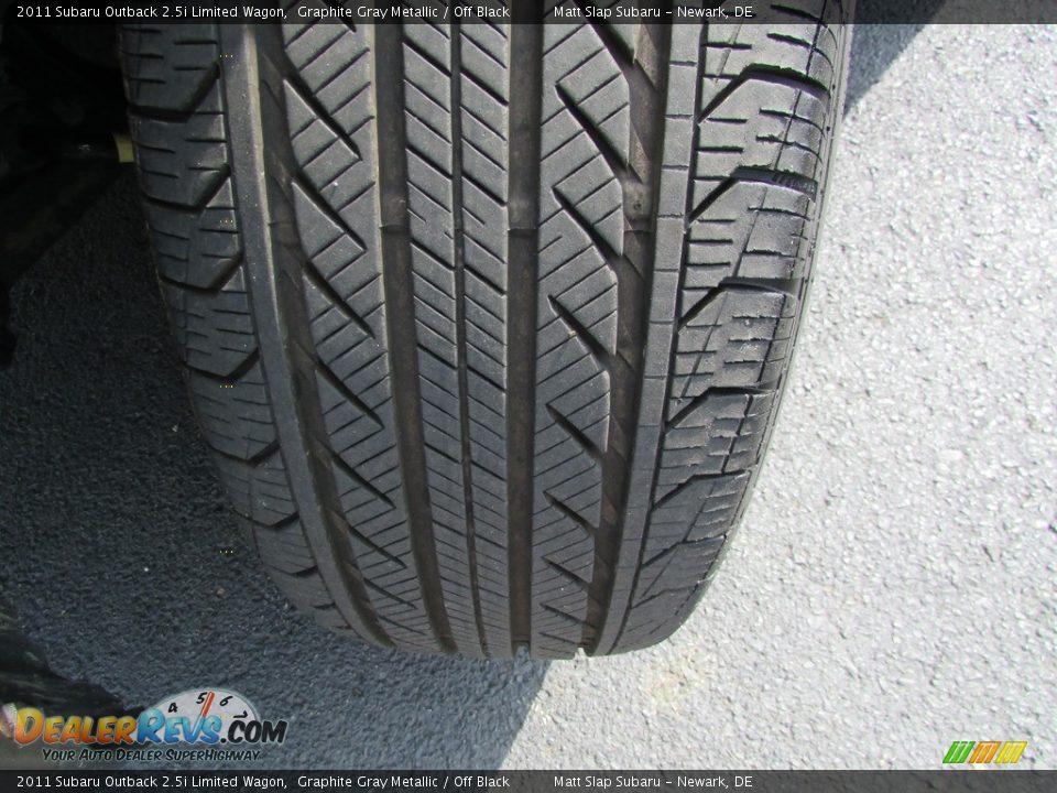 2011 Subaru Outback 2.5i Limited Wagon Graphite Gray Metallic / Off Black Photo #24