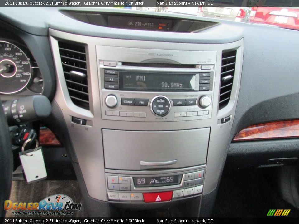 2011 Subaru Outback 2.5i Limited Wagon Graphite Gray Metallic / Off Black Photo #26