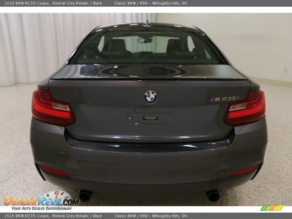 2016 BMW M235i Coupe Mineral Grey Metallic / Black Photo #32