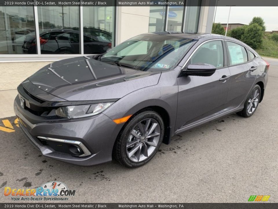 Front 3/4 View of 2019 Honda Civic EX-L Sedan Photo #2