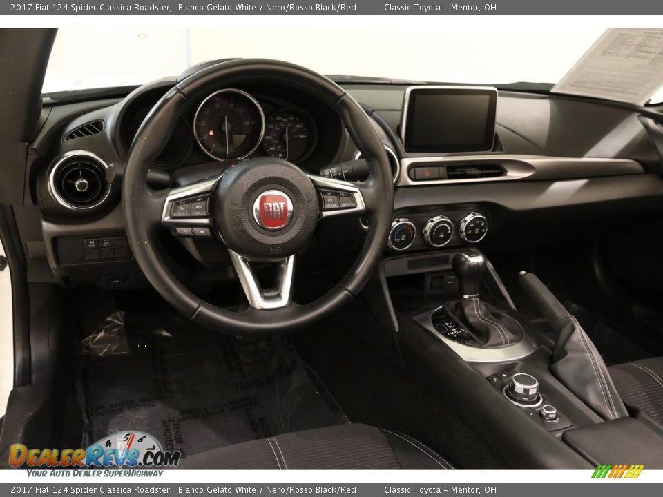 2017 Fiat 124 Spider Classica Roadster Bianco Gelato White / Nero/Rosso Black/Red Photo #7