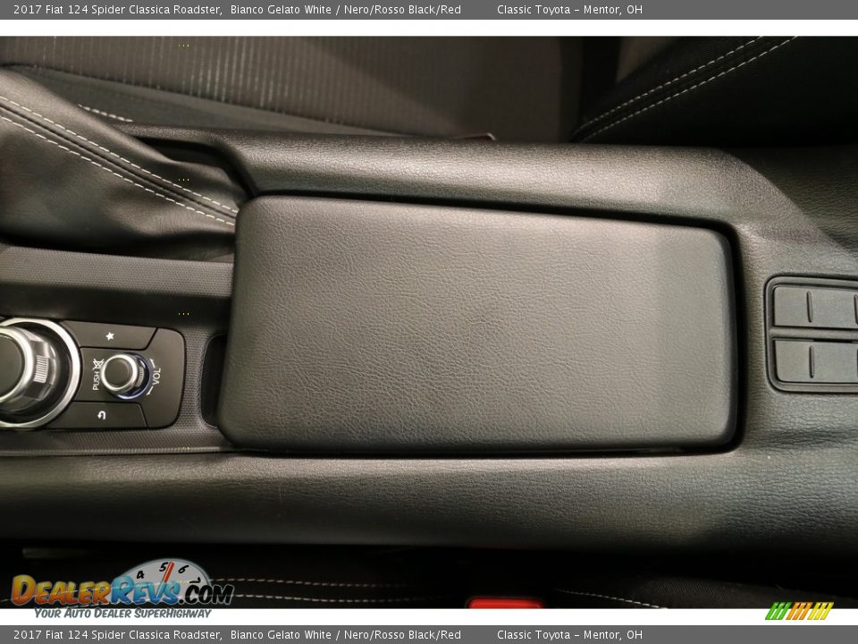 2017 Fiat 124 Spider Classica Roadster Bianco Gelato White / Nero/Rosso Black/Red Photo #17