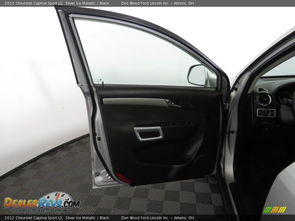 2012 Chevrolet Captiva Sport LS Silver Ice Metallic / Black Photo #21
