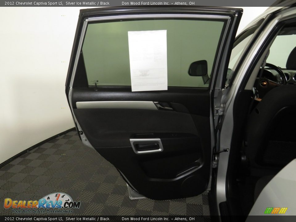 2012 Chevrolet Captiva Sport LS Silver Ice Metallic / Black Photo #25
