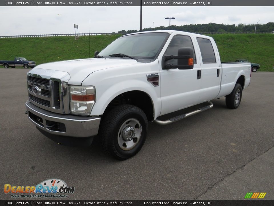 2008 Ford F250 Super Duty XL Crew Cab 4x4 Oxford White / Medium Stone Photo #7