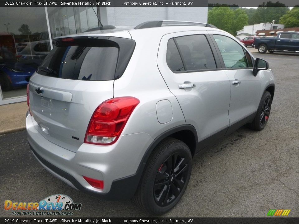 2019 Chevrolet Trax LT AWD Silver Ice Metallic / Jet Black Photo #4